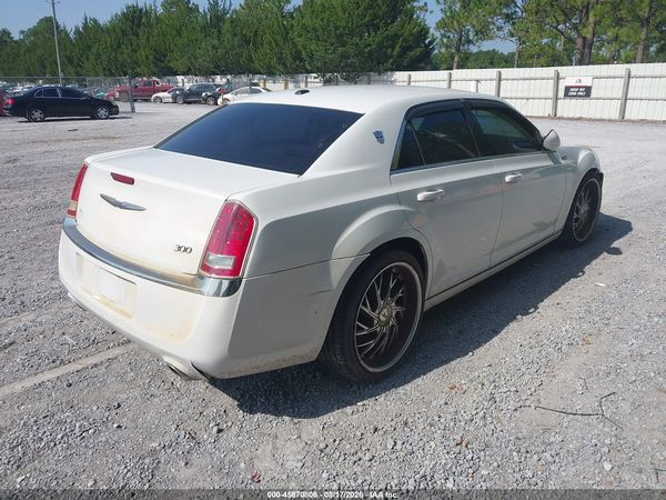 2012 CHRYSLER 300 Base/Limited