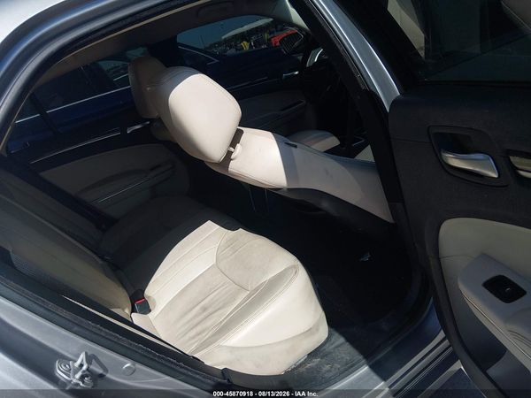 2017 CHRYSLER 300 LIMITED