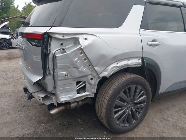 2023 NISSAN PATHFINDER SL 4WD — I6