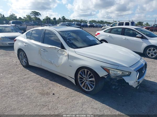 2020 INFINITI Q50 LUXE
