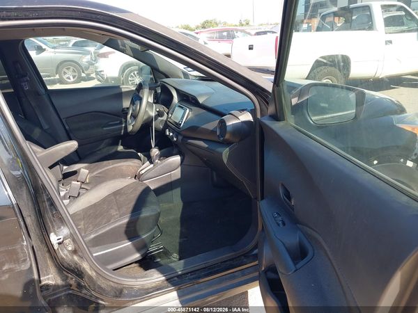 2019 NISSAN KICKS S