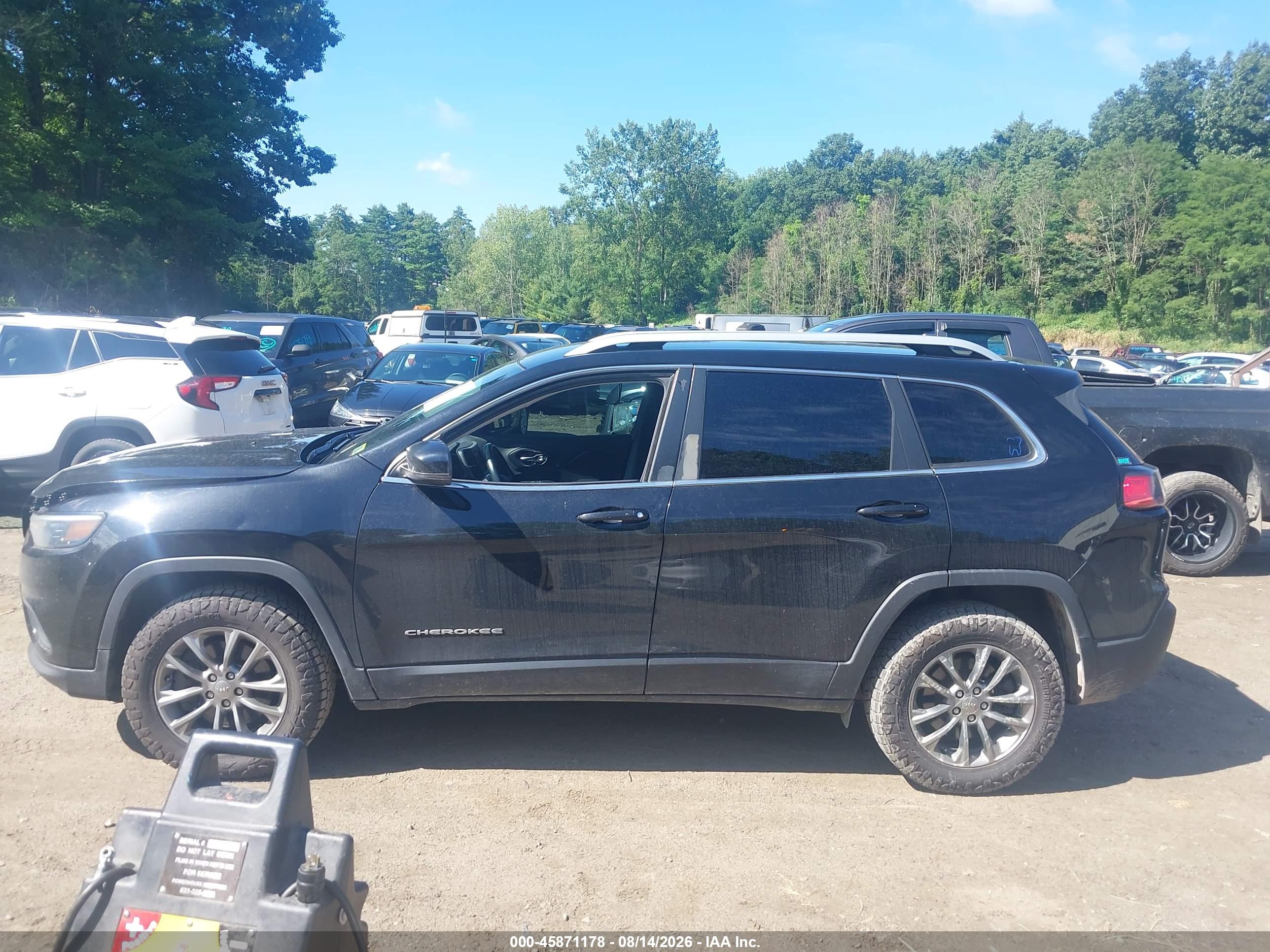 2019 JEEP CHEROKEE LATITUDE PLUS 4X4