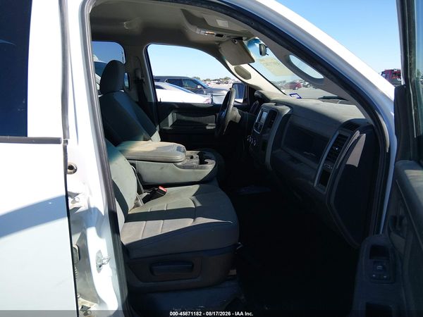 2018 RAM 1500 EXPRESS  4X2 6'4 BOX