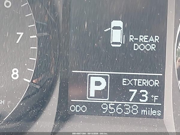 2017 TOYOTA SIENNA LE 8 PASSENGER — I118