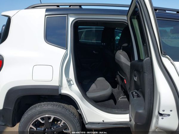 2023 JEEP RENEGADE TRAILHAWK 4X4