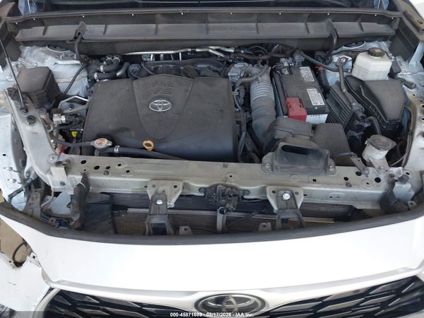 2022 TOYOTA HIGHLANDER L