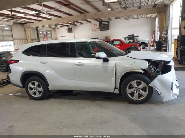 2022 TOYOTA HIGHLANDER L