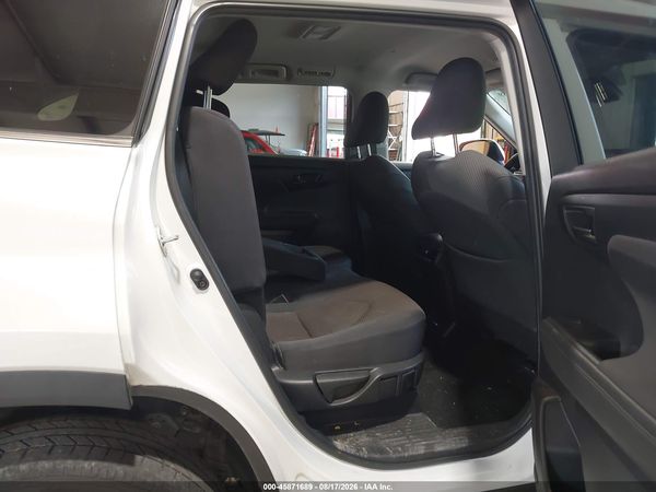 2022 TOYOTA HIGHLANDER L