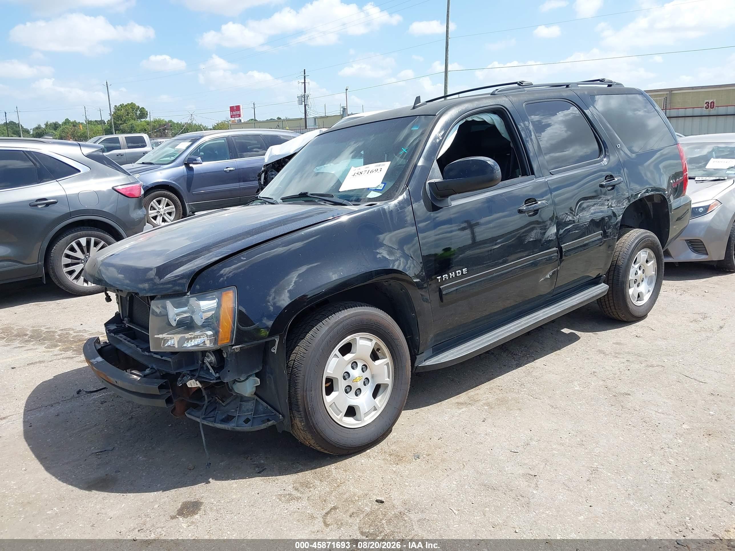 2013 CHEVROLET TAHOE LT — I2