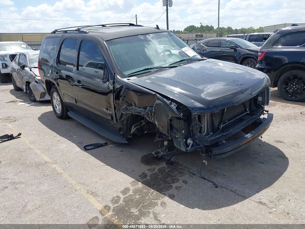 2013 CHEVROLET TAHOE LT — I1