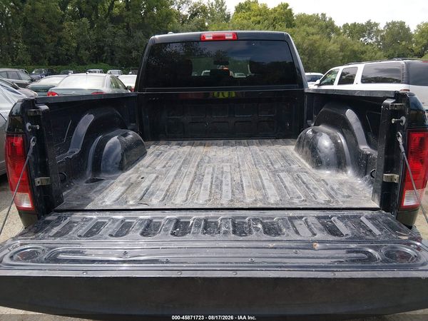 2017 RAM 1500 EXPRESS  4X4 6'4 BOX
