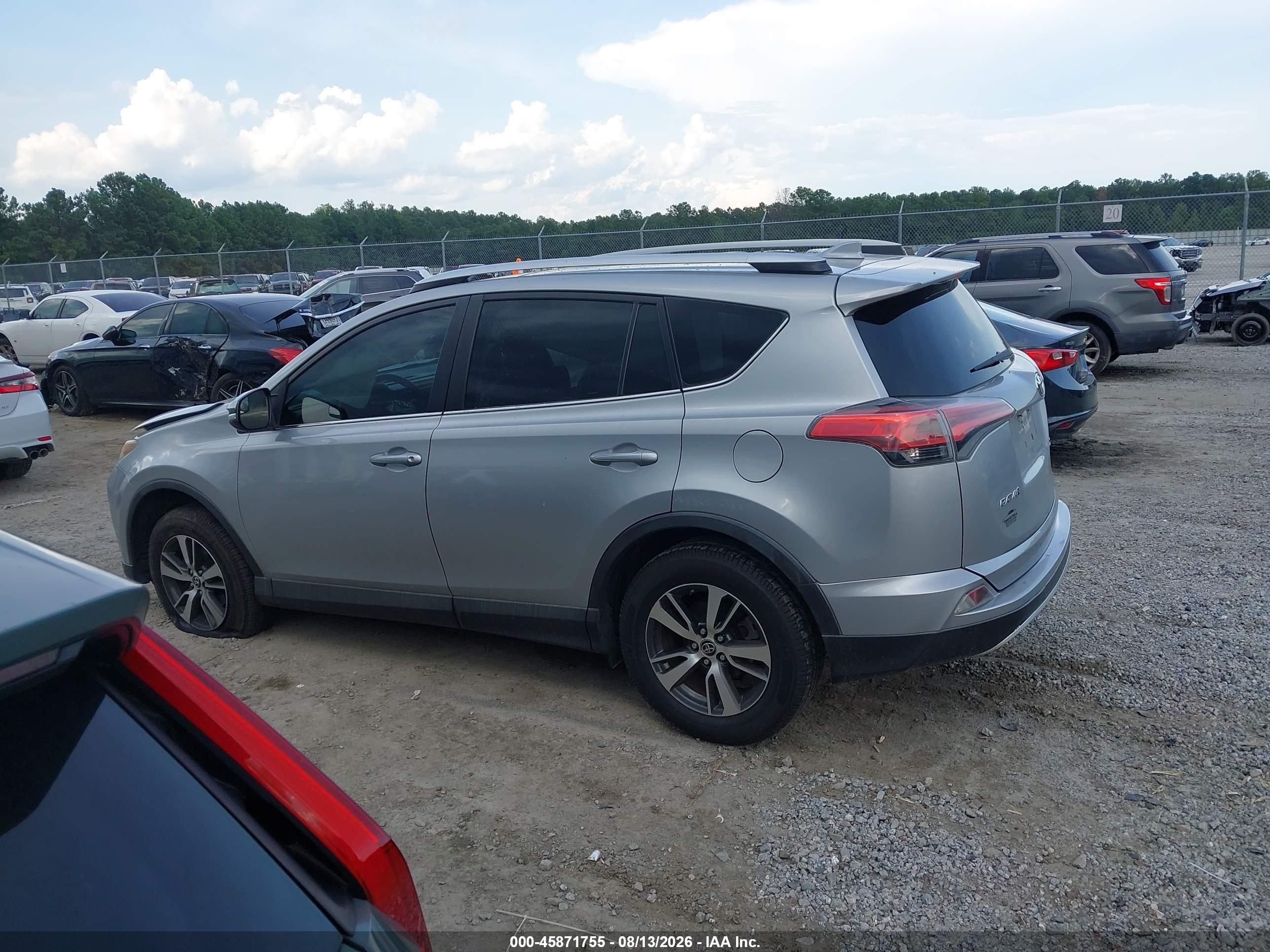 2016 TOYOTA RAV4 XLE