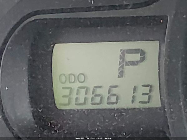 2013 TOYOTA SIENNA LE V6 8 PASSENGER — I118