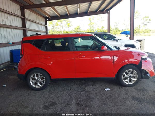 2022 KIA SOUL LX