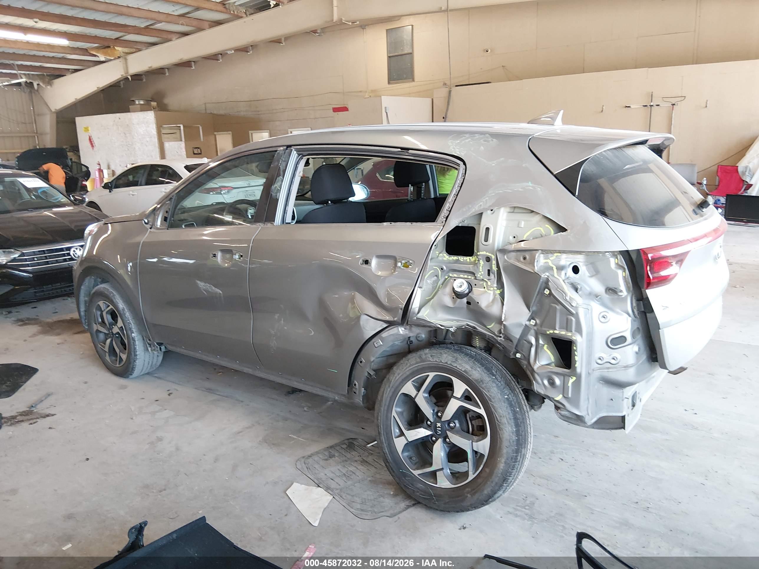 2022 KIA SPORTAGE LX