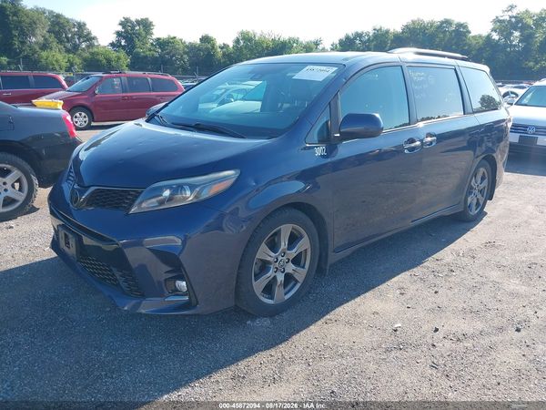 2018 TOYOTA SIENNA — I2