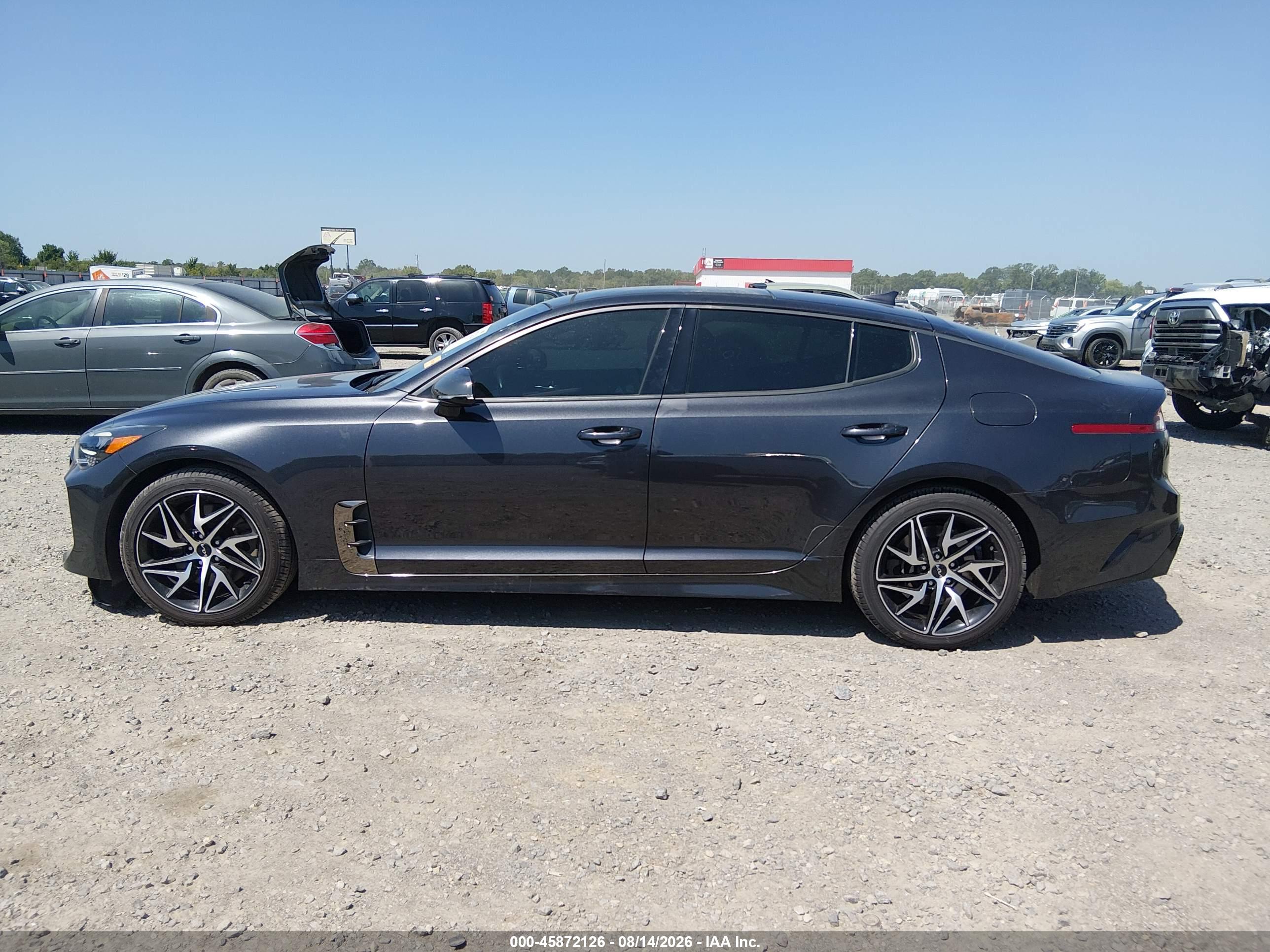 2023 KIA STINGER GT-LINE