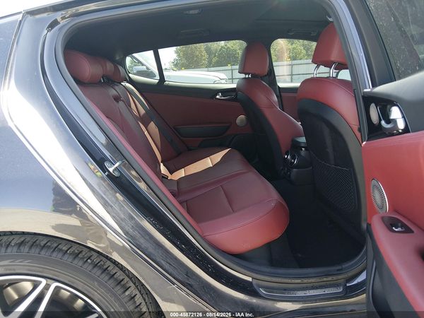 2023 KIA STINGER GT-LINE