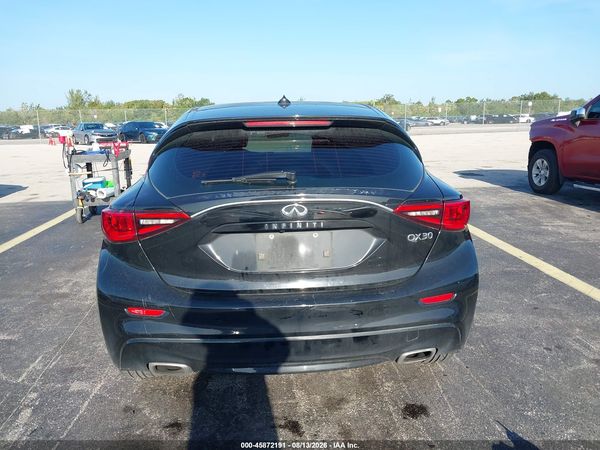 2018 INFINITI QX30 LUXURY