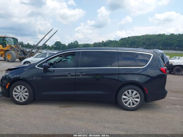2019 CHRYSLER PACIFICA