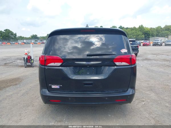 2019 CHRYSLER PACIFICA L