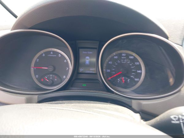 2016 HYUNDAI SANTA FE SE