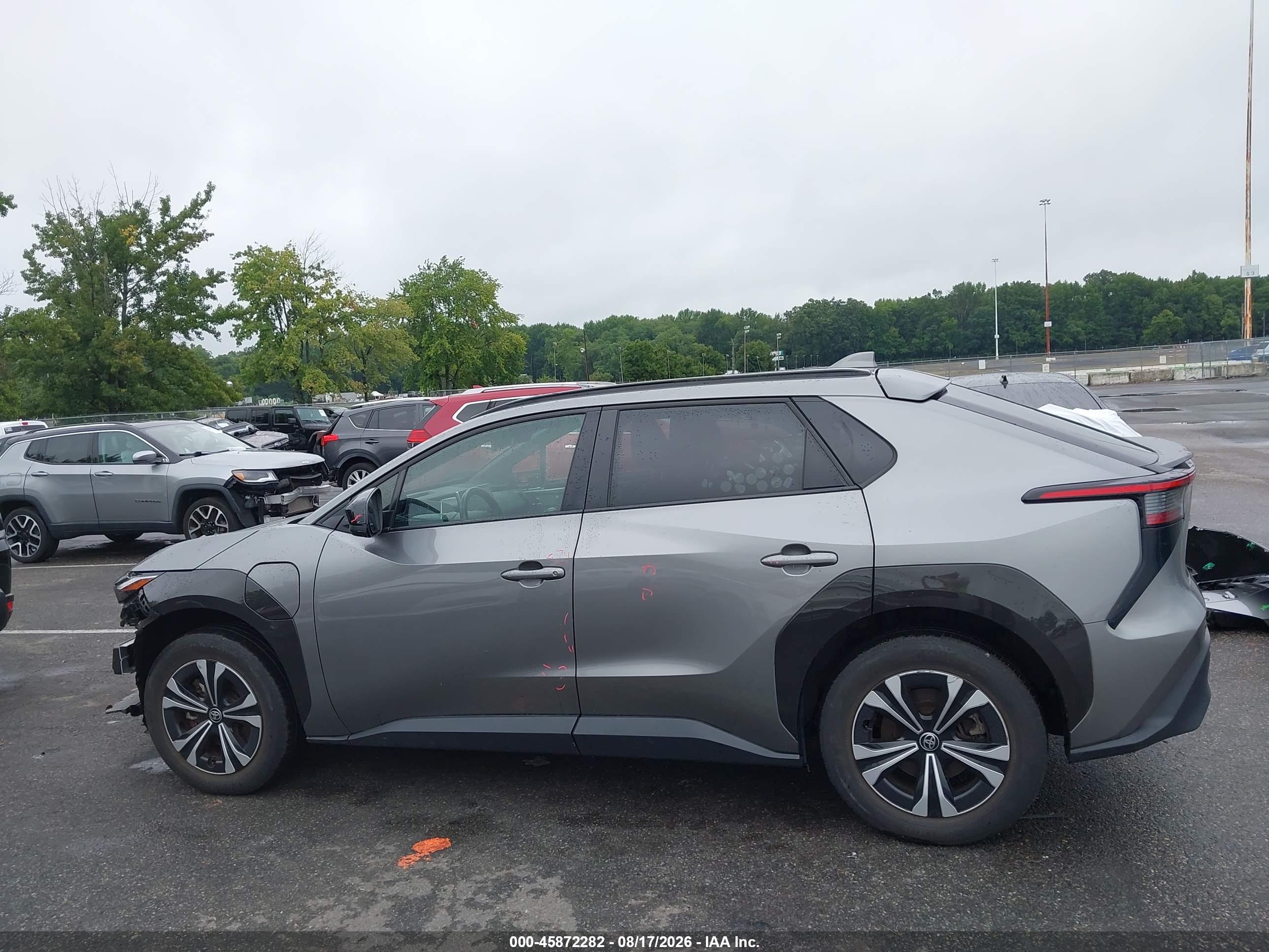 2023 TOYOTA BZ4X XLE