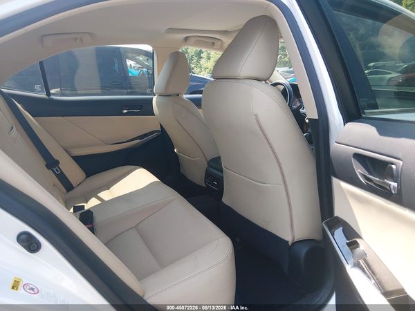 2016 LEXUS IS 300