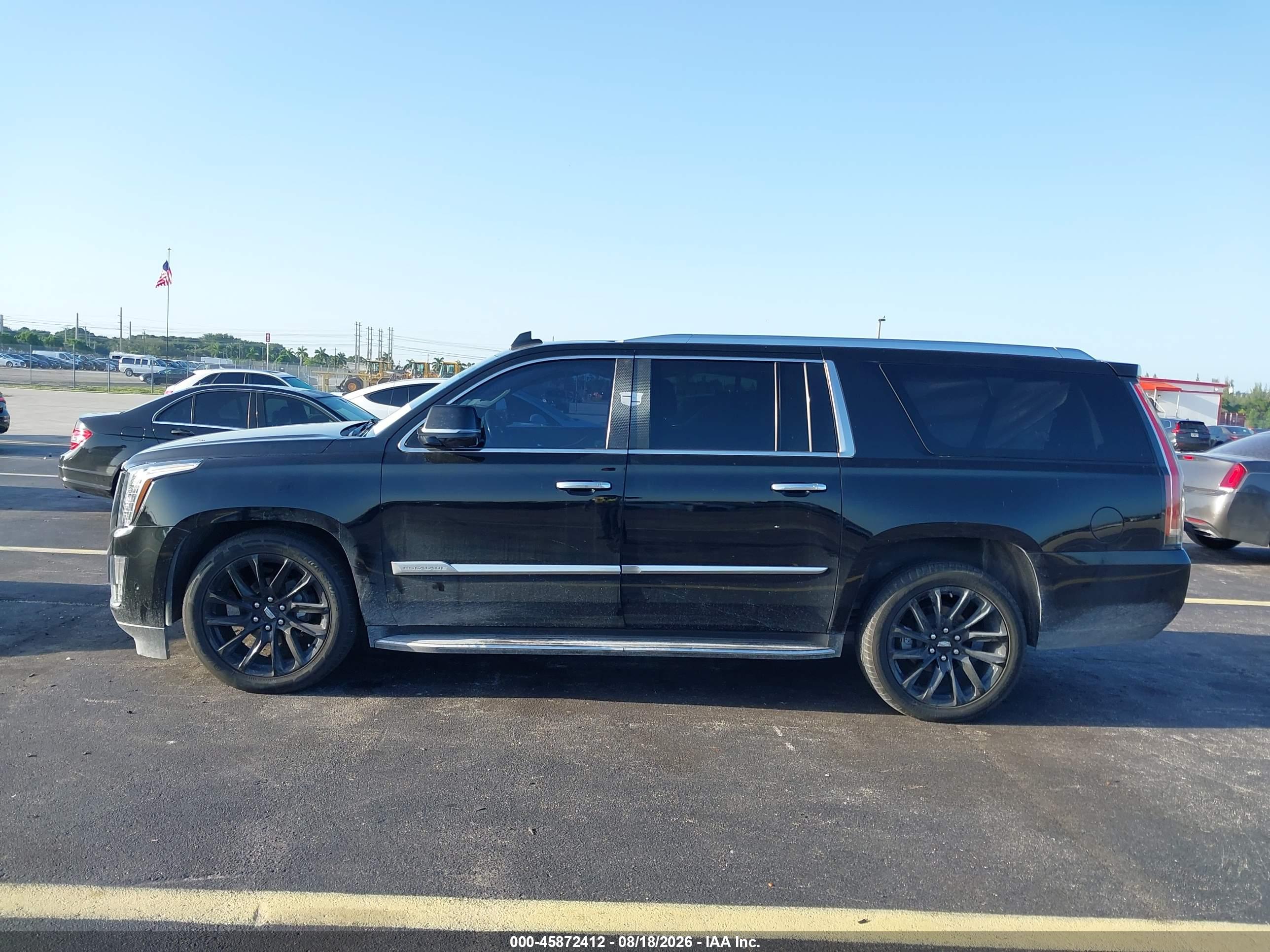 2018 CADILLAC ESCALADE ESV LUXURY