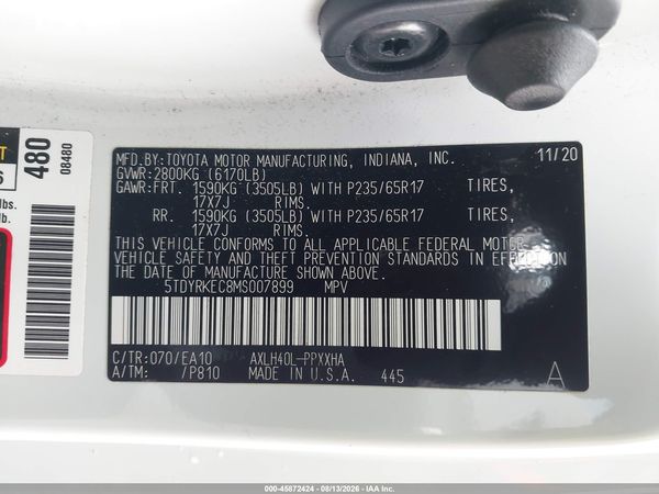 2021 TOYOTA SIENNA XLE