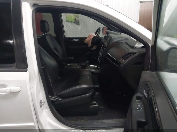 2017 DODGE GRAND CARAVAN SXT — I5