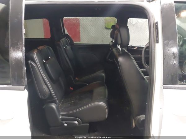 2017 DODGE GRAND CARAVAN SXT — I8