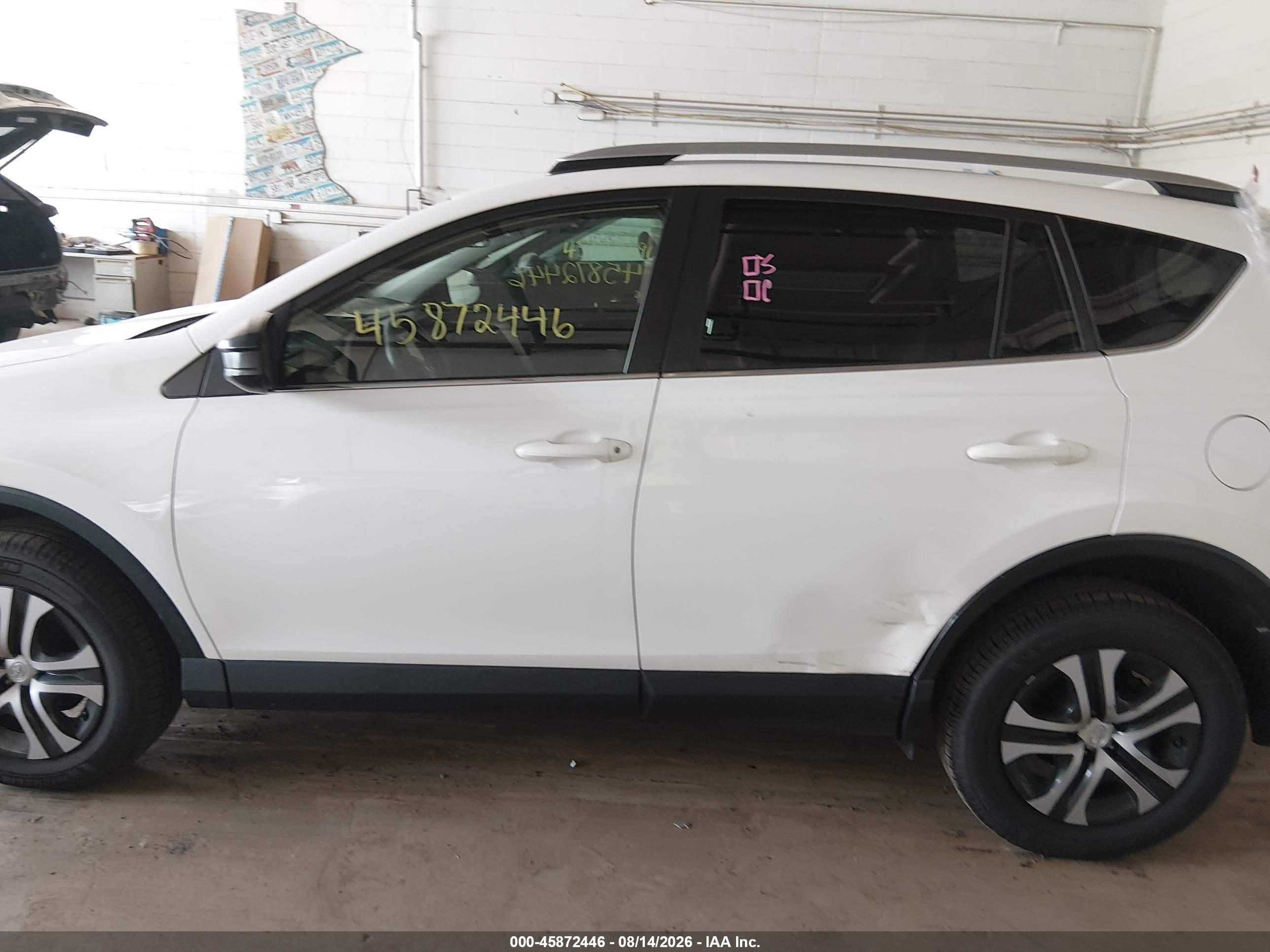 2018 TOYOTA RAV4 LE