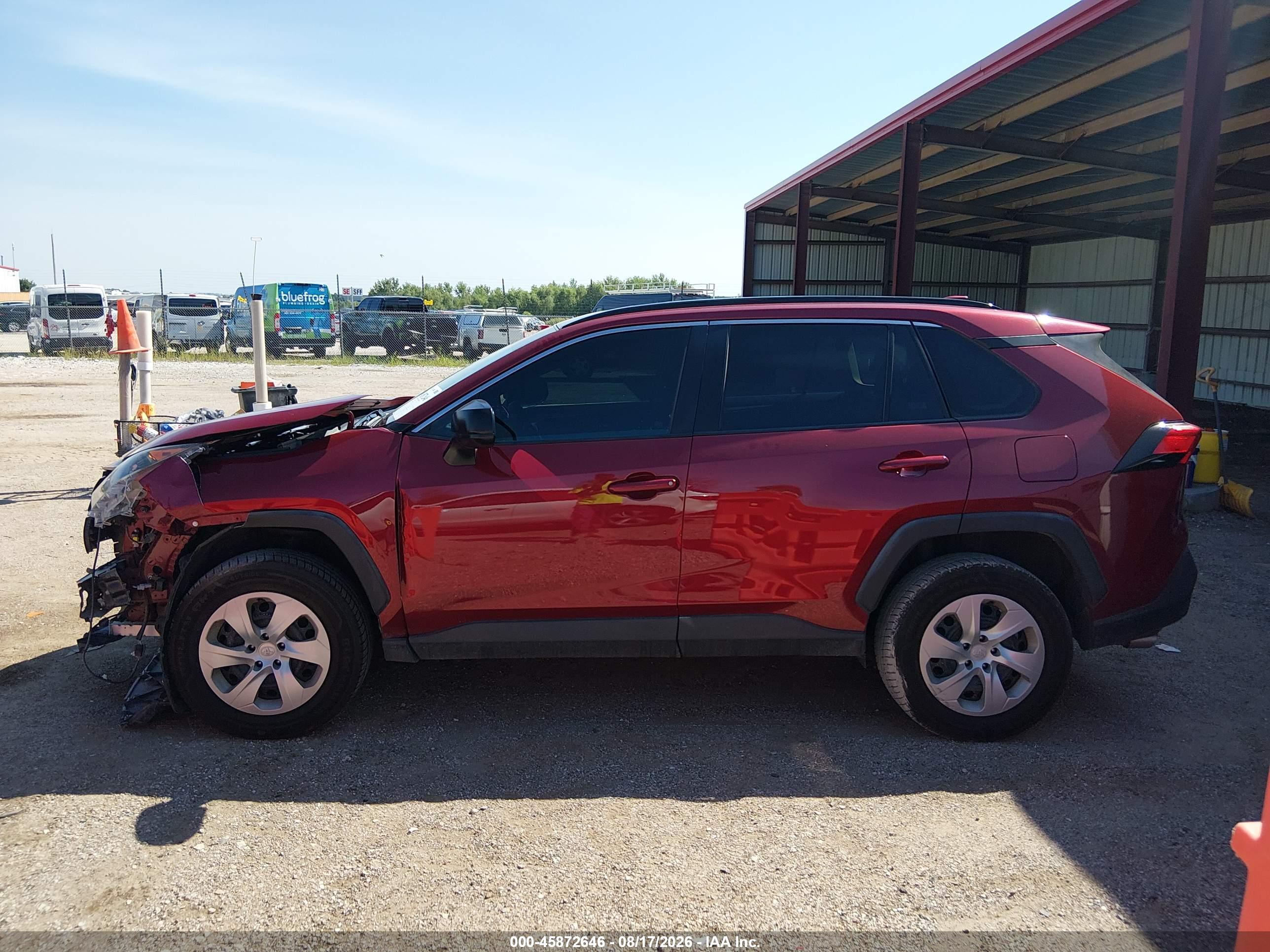 2020 TOYOTA RAV4 LE