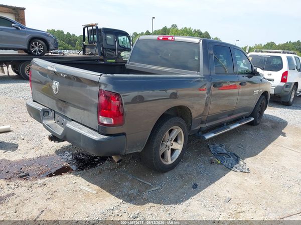 2017 RAM 1500 TRADESMAN  4X2 5'7 BOX