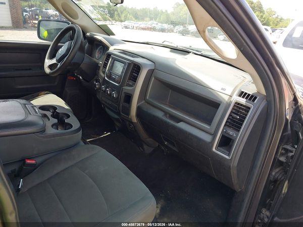 2017 RAM 1500 TRADESMAN  4X2 5'7 BOX