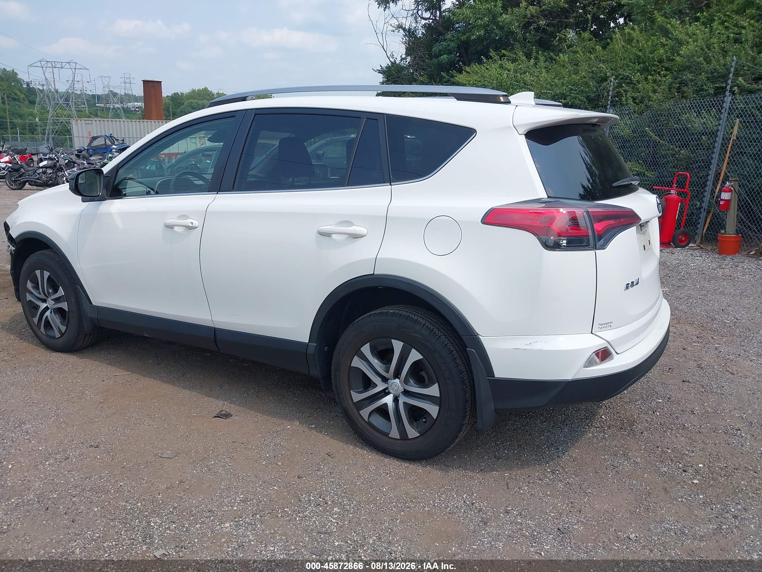 2017 TOYOTA RAV4 LE
