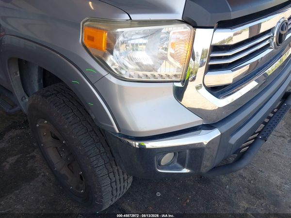 2017 TOYOTA TUNDRA SR5 5.7L V8