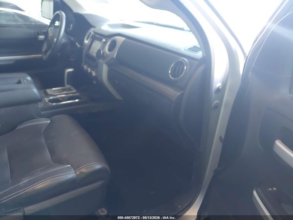 2017 TOYOTA TUNDRA SR5 5.7L V8