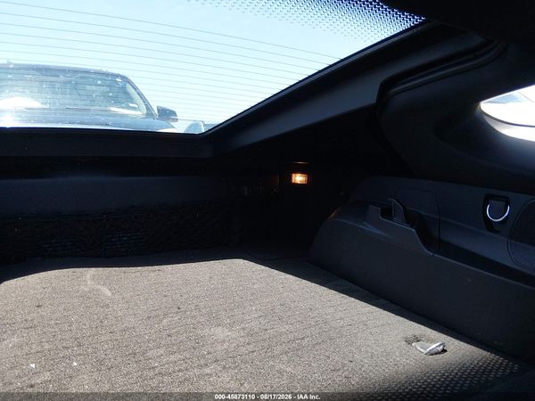 2019 CHEVROLET CORVETTE STINGRAY — I8