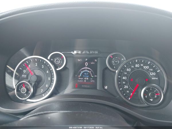 2026 RAM 1500 EXPRESS  4X4 6'4 BOX — I7