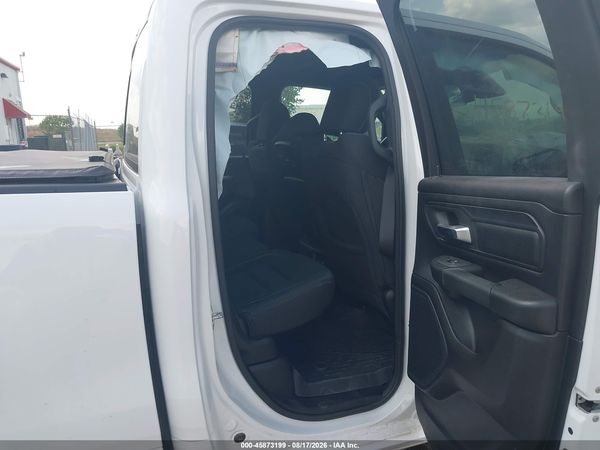 2026 RAM 1500 EXPRESS  4X4 6'4 BOX — I8