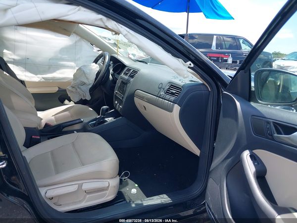 2017 VOLKSWAGEN JETTA 1.4T SE — I5