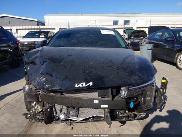 2026 KIA K4 LX