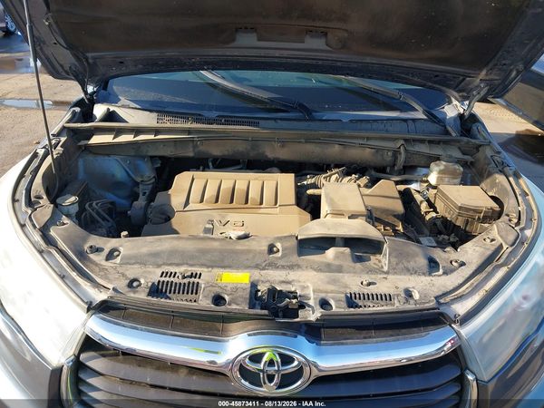 2016 TOYOTA HIGHLANDER XLE V6