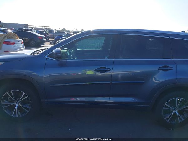 2016 TOYOTA HIGHLANDER XLE V6
