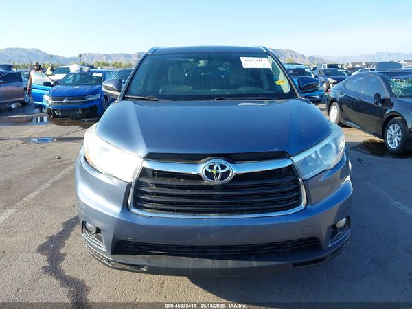 2016 TOYOTA HIGHLANDER XLE V6