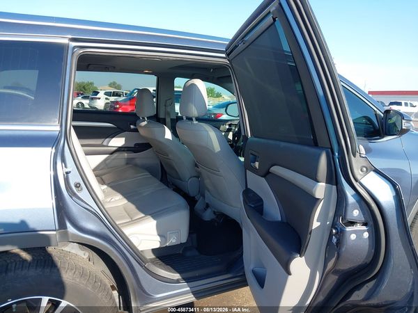2016 TOYOTA HIGHLANDER XLE V6