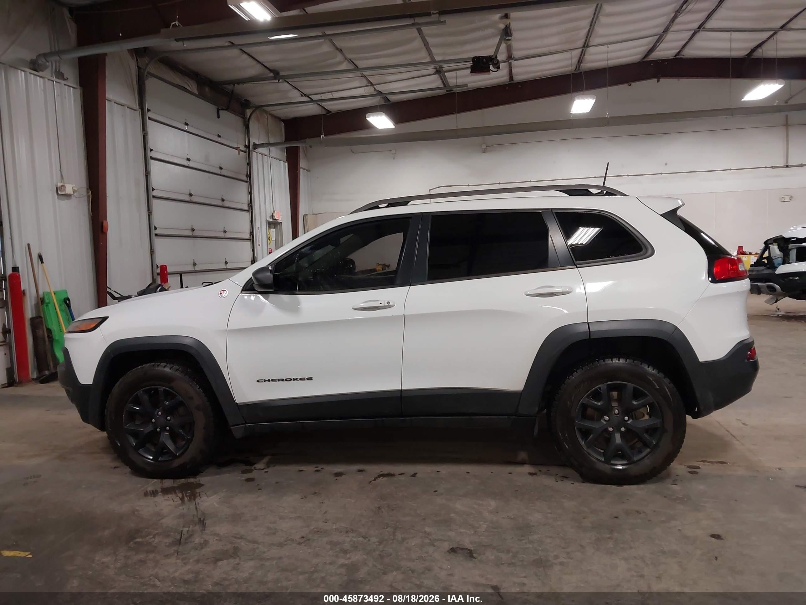 2016 JEEP CHEROKEE TRAILHAWK