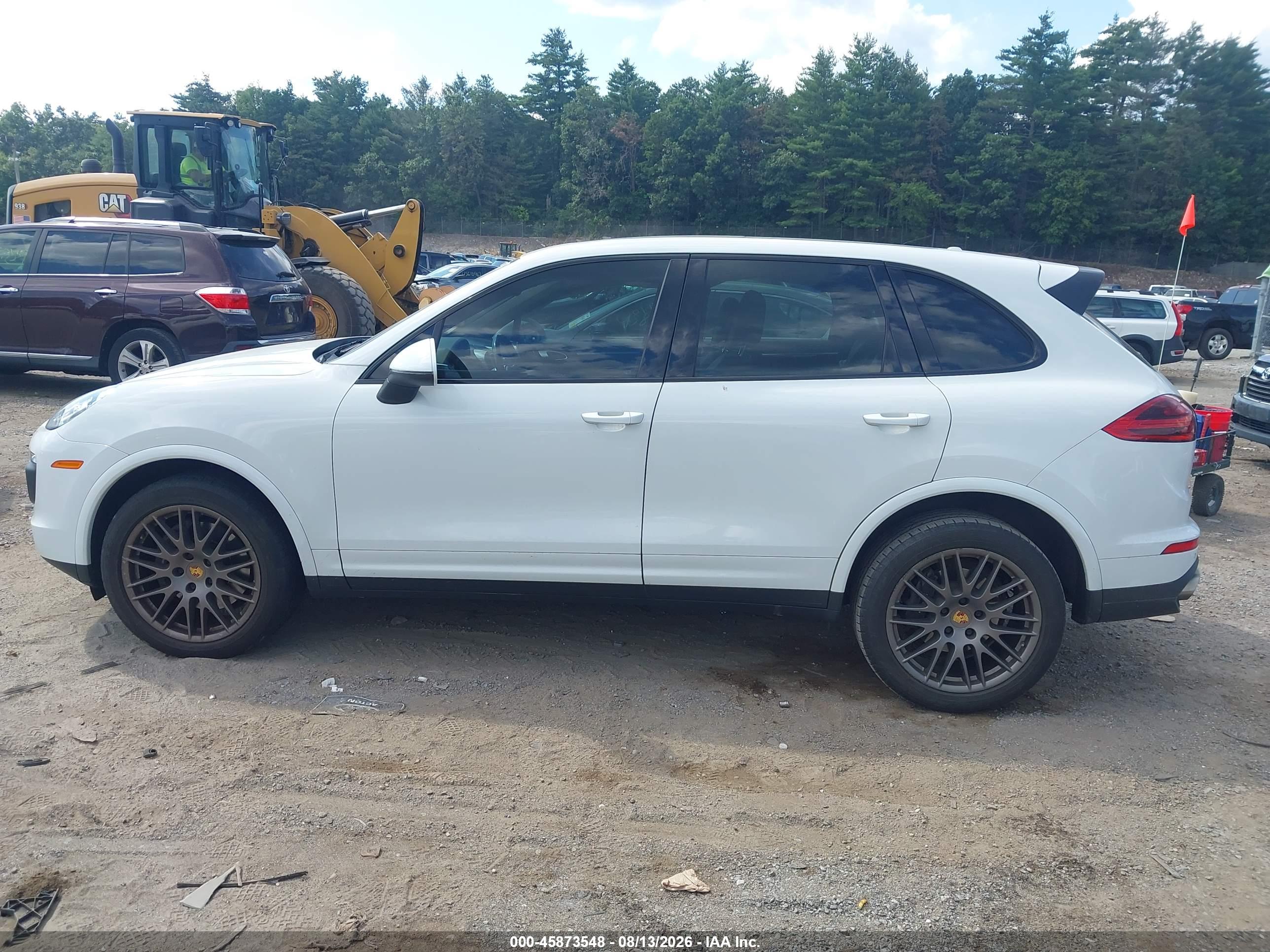 2017 PORSCHE CAYENNE PLATINUM EDITION